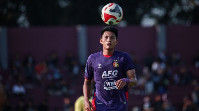 Madura United Datangkan Bek Tengah Vava Mario Yagalo, Siap Perkuat Lini Belakang