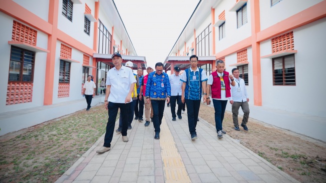 Wakil Menteri Sosial Agus Jabo Priyono meninjau Sekolah Rakyat Kota Semarang, Rabu (17/7/2026). (Dok: Kemensos)