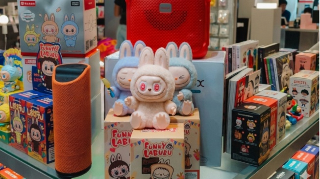 Psikologi Tren Blind Box: Kita Beli Mainannya atau Rasa Penasarannya?