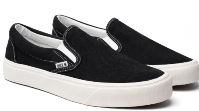 Brick Mansions - Slip On Mission. [Shopee]
