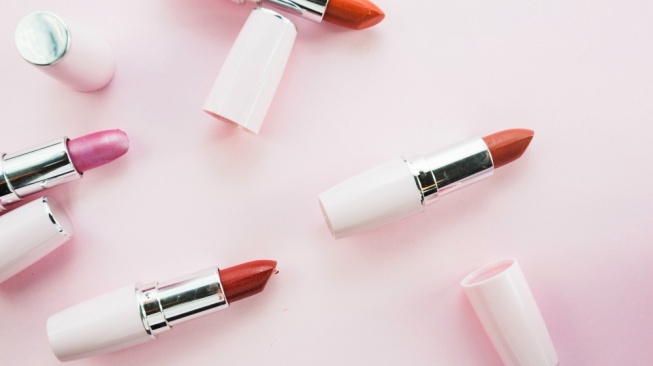 5 Cara Memilih Lipstik yang Cocok untuk Acara Formal dan Casual