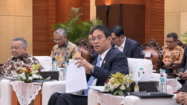 Kegiatan Usaha PFII Pakai Dolar AS, Purbaya Ungkap Nasib Rupiah di Tengah Pelemahan