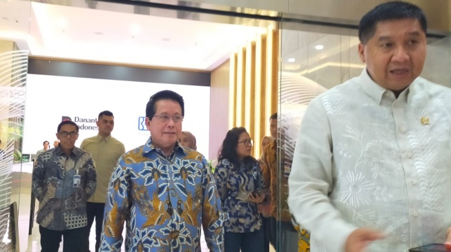 Konferensi pers rapat persiapan penyerahan sertifikat gratis bagi MBR dan pelaksanaan Program KUR Perumahan BRI bersama Menteri PKP Maruarar Sirait dan Direktur Utama BRI Hery Gunardi. (Suara.com/CNR ukirsari)