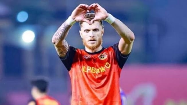 Bomber Kaki Kidal 44 Gol yang Dinaturalisasi Vietnam Ancaman Serius buat Timnas Indonesia