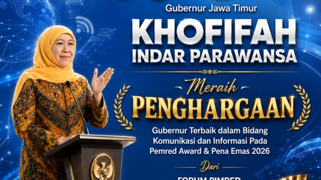 Komitmen Menjaga Transparansi ke Media, Gubernur Khofifah Raih Pimred Award 2026 dari Dewan Pers RI