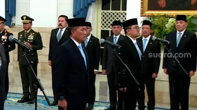 Duet Militer-Akademisi: Donny Ermawan dan Prof. Yos Sunitiyoso Pimpin Universitas Republik Indonesia