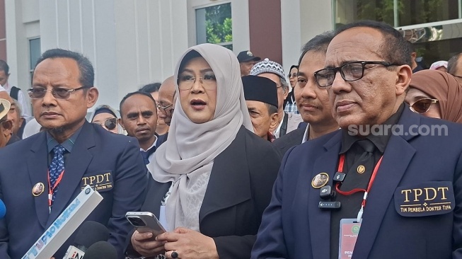 Dokter Tifa Menang, Sidang Kasus Ijazah Jokowi Resmi Dihentikan