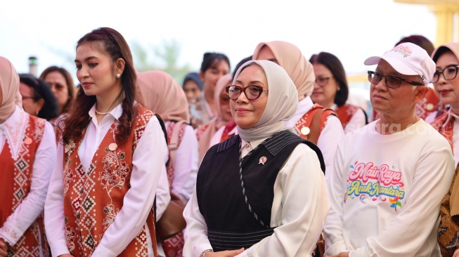 Menteri PPPA dan Selvi Ananda Kompak Tekankan Peran Keluarga dalam Mendidik Anak