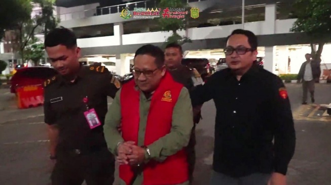 Berapa Gaji Dirut Kebun Binatang Surabaya Chairul Anwar? Tersangka Korupsi Pakan Satwa Rp10 M
