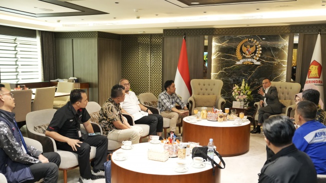 Wakil Ketua DPR RI Sufmi Dasco Ahmad, saat menerima perwakilan Serikat Karyawan Telkom Indonesia (Sekar Telkom) di Gedung DPR RI, Senayan, Jakarta, Kamis (23/7/2026).