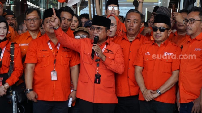 Resmi Daftar Kemenkum, Partai Gerakan Rakyat Pastikan Usung Anies Baswedan Capres