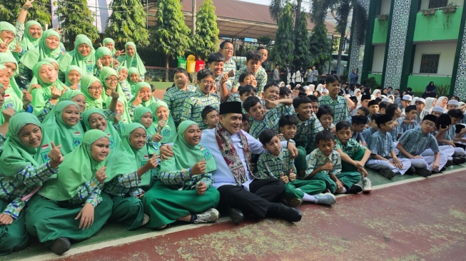Hari Anak Nasional: Wamenag Pastikan Madrasah Ramah Anak, Aman, dan Menyenangkan