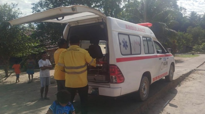 Wujud Menambang dengan Hati, NHM Peduli Konsisten Layani Ratusan Warga Melalui Ambulans Gratis