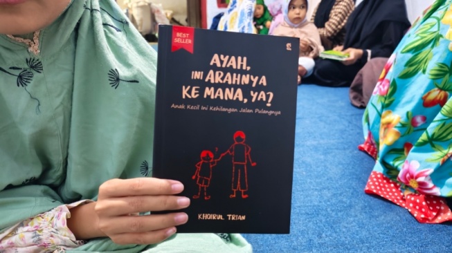 Buku Ayah, Ini Arahnya ke Mana, Ya?: Teman Anak-Anak yang Kehilangan Ayah