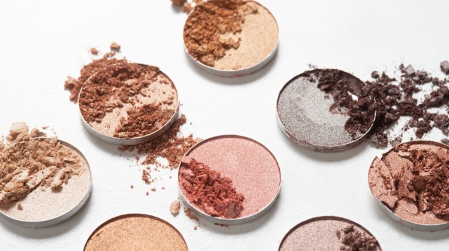 Tips Memilih Warna Bedak sesuai Warna Kulit untuk Makeup Flawless