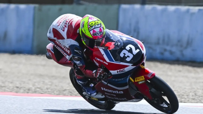 Drama Wheelie di Prancis! Kiara Ramadhipa Ngamuk Salip 7 Pembalap, Amankan 5 Besar Moto3