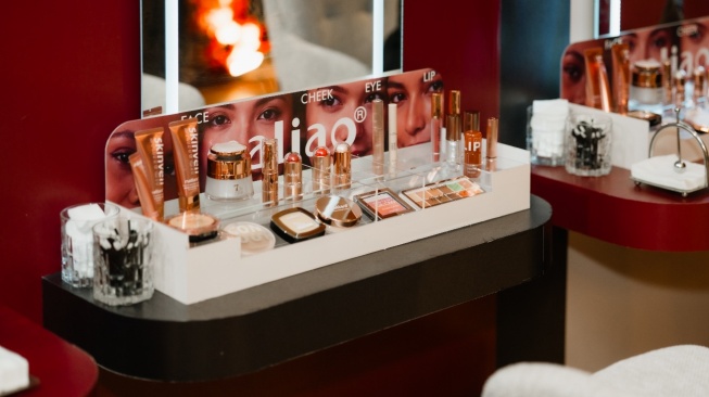 Bukan Sekadar Cantik, Makeup Kini Dituntut Praktis dan Nyaman Dipakai Seharian