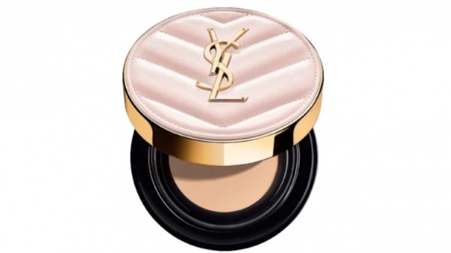 YSL Touche Éclat Glow-Pact Cushion (Sephora)