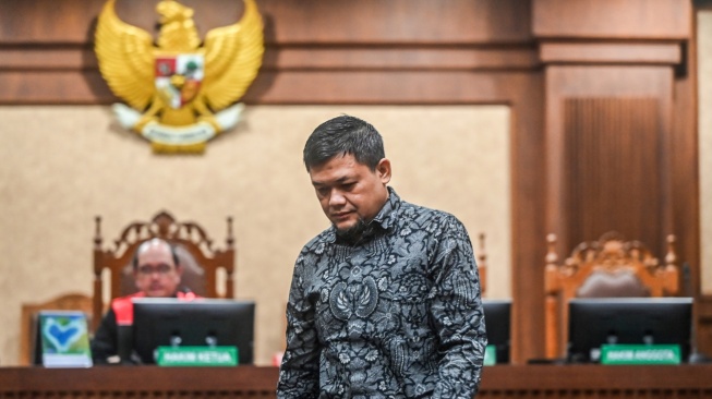 Banjir Dolar hingga Ringgit, Eks Pejabat Bea Cukai Budiman Bayu Didakwa Terima Gratifikasi Fantastis