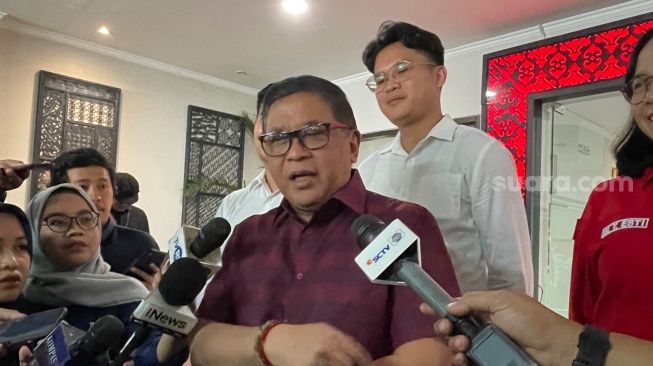 Hasto Respons Santai Kabar Kaesang Nyaleg di Jateng, Singgung Pentingnya Ideologi
