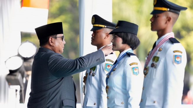 Lantik Pamong Praja Muda IPDN, Presiden Prabowo Tekankan Pengabdian untuk Kepentingan Rakyat