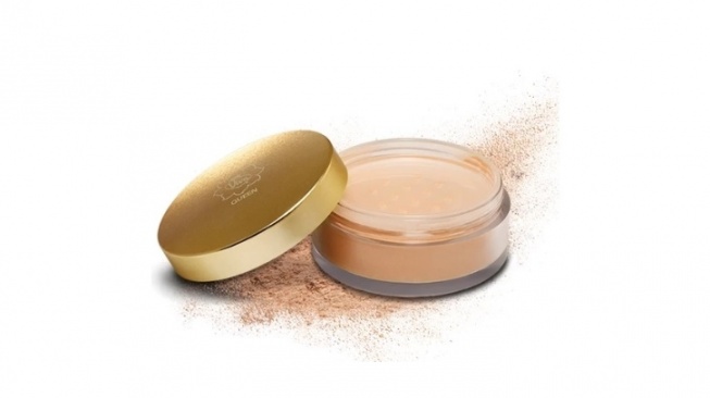 Viva Queen Shimmering Loose Powder (Shopee)