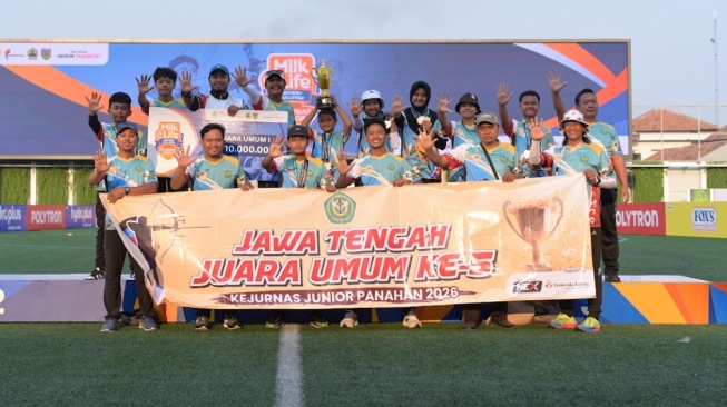 Jawa Tengah kembali menjadi juara umum Kejurnas Panahan Junior 2026 dengan 26 emas. Gelar ini memperpanjang rekor lima kali beruntun sejak 2022. [Dok. Istimewa]