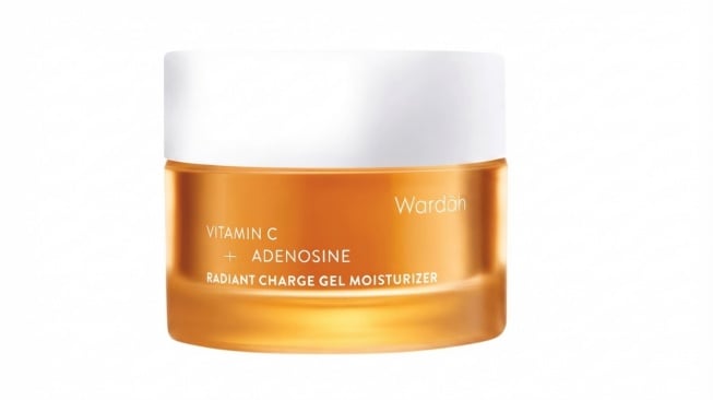 Wardah Vitamin C + Adenosine Radiant Charge Gel Moisturizer