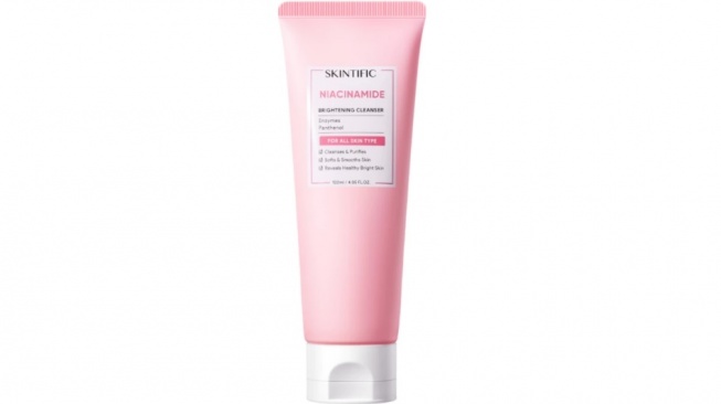 Skintific Niacinamide Brightening Cleanser