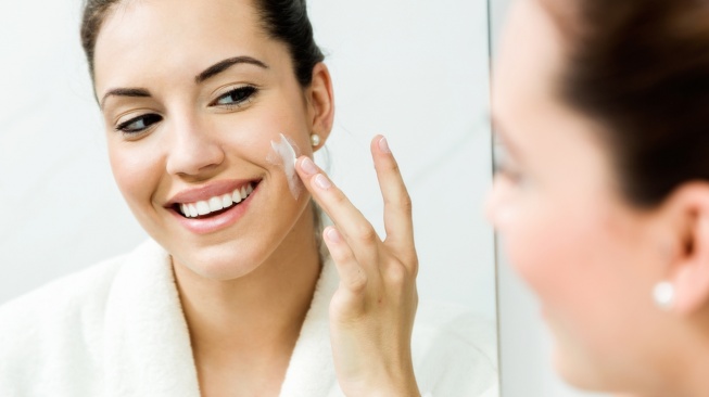 3 Moisturizer Azeclair Terbaik yang Ampuh Hempas Jerawat dan Pudarkan Bekasnya