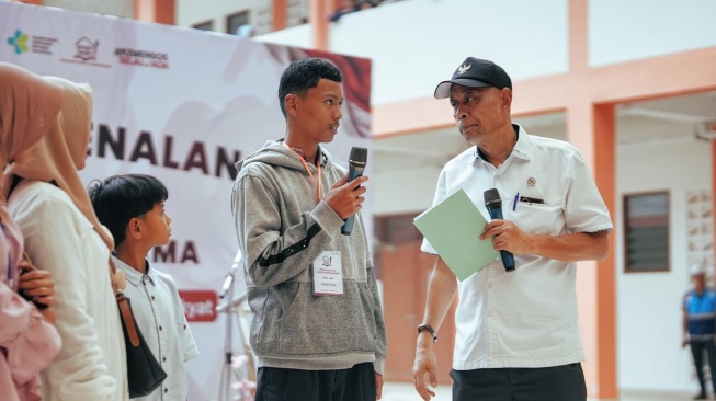 Wakil Menteri Sosial Agus Jabo Priyono pada Pembukaan Masa Pengenalan Lingkungan Sekolah dan Siswa (MPLS) tahun ajaran 2026/2027 di Sekolah Rakyat Kabupaten Wonosobo, Jawa Tengah, Jumat (31/7/2026).(Dok: Kemensos)