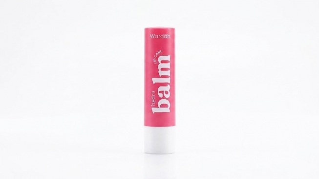 Lip balm bikin bibir halus dan pink. (Shopee)