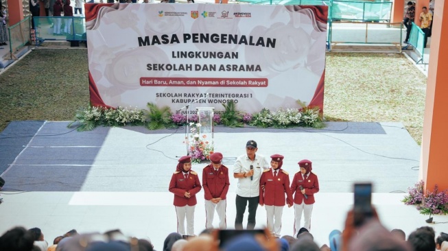Sekolah Rakyat Wonosobo Terima Ratusan Siswa Baru, Wamensos: Harapan Keluarga Kurang Mampu