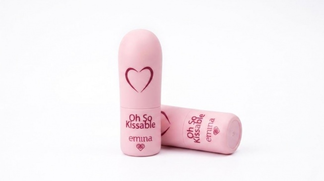 Lip balm bikin bibir halus dan pink. (Shopee)