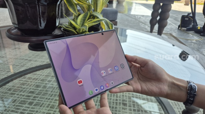 Samsung Galaxy Z Fold8. [Suara.com/Dythia]