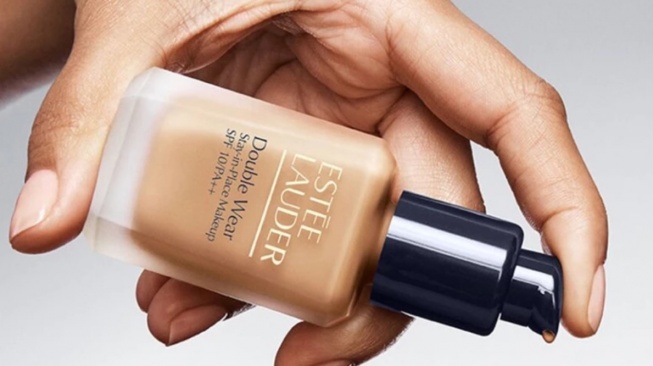 Estee Lauder Double Wear Stay-in-Place Longwear Matte Foundation (Shopee)