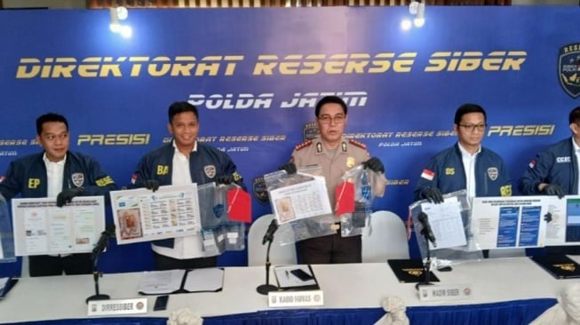 Lapas Jadi Markas Penipuan Online, Polda Jatim Bongkar Sindikat Emas Palsu