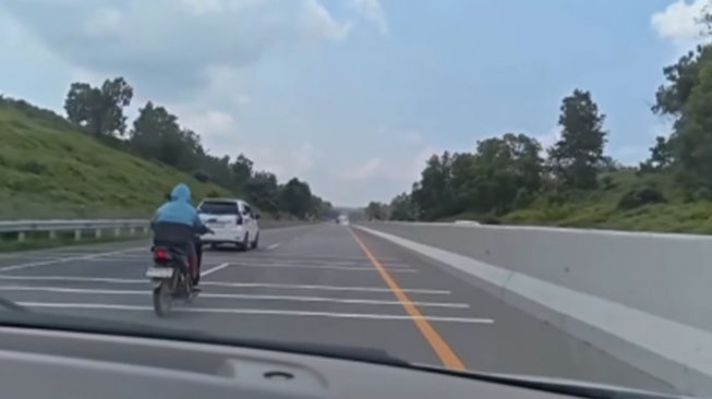 Sosok Pemotor Masuk Tol Pekanbaru-Dumai Terungkap, Ini Penjelasan Polisi