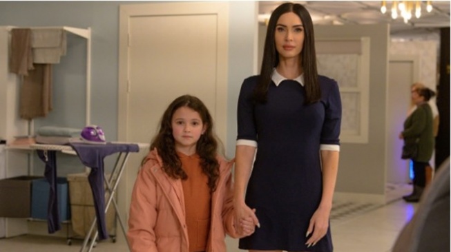 Film Subservience yang dibintangi Megan Fox dan Michele Morrone akan tayang pada Senin (3/8/2026) malam ini pukul 20.00 WIB di Trans TV. [YouTube]