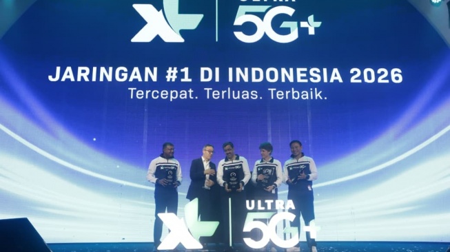 (Kiri ke kanan) Direktur & Chief Technology Officer XLSMART, Shurish Subramaniam, Presiden Direktur & CEO XLSMART, Rajeev Sethi, Direktur & Chief Commercial Officer, David Arcelus Oses, dan Direktur & Chief Strategy & Home Business XLSMART, Feiruz Ikhwan bin Abdul Malek dalam acara Press Conference Selebrasi XL Raih Predikat Jaringan Terbaik di Indonesia 2026 di Kawasan SCBD, Jakarta Pusat, Senin (3/8/2026). [Handout]