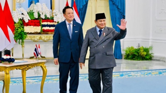 Presiden Prabowo Subianto (kanan) dan PM Thailand Anutin Charnvirakul (kiri) dalam pertemuan bilateral di Istana Merdeka, Jakarta, Senin (3/8/2026). [ANTARA/HO-BPMI Sekretariat Presiden]