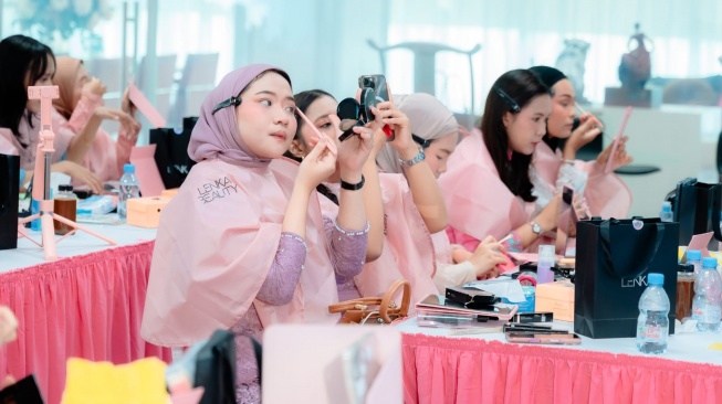 Thailand Makeup Look semakin mencuri perhatian. (Dok. FYN Group/Lenka Beauty)