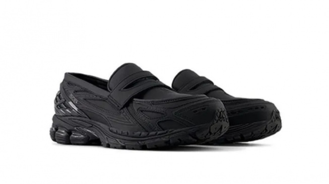 3 Pilihan Loafers Pria Lokal Alternatif New Balance 1906L, Cocok untuk Acara Kasual dan Formal