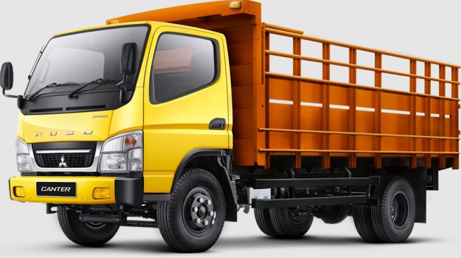 Mitsubishi Fuso Canter FE 74 HD. (KTB Mitsubishi)