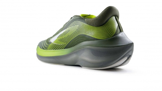 Review 910 Haze Tempo, Sepatu Lari Ringan dan Murah Buat Tempo Run