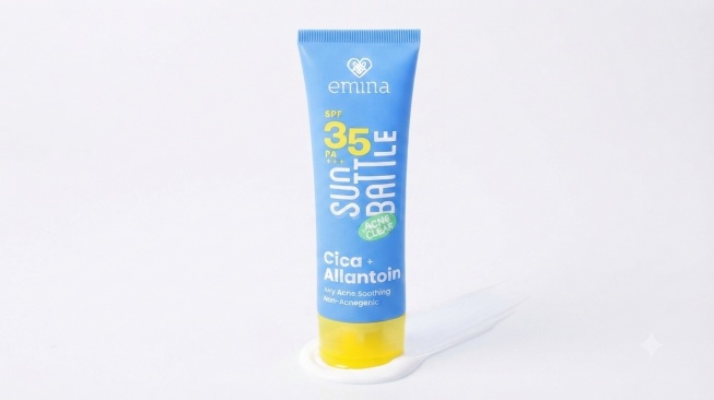 Emina Sun Battle SPF 35 PA+++ Acne Clear Cica + Allantoin Airy Acne Soothing