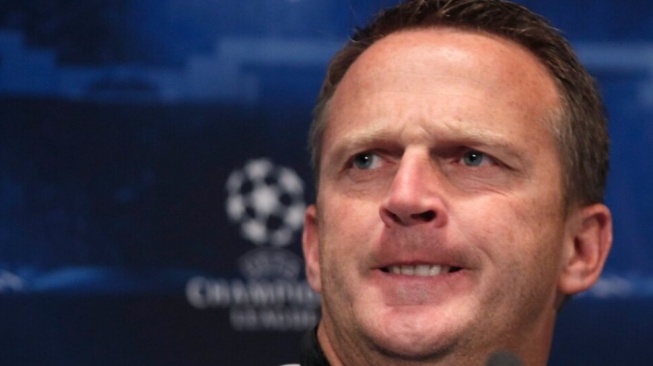 Profil John van den Brom Pelatih FC Twente yang Usir Mees Hilgers, Suka Ribut dan Ngomong Kasar