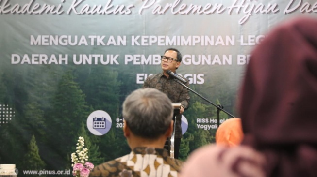 Wamendagri Dorong Legislator Daerah Jadi Motor Pembangunan Berkeadilan Ekologis
