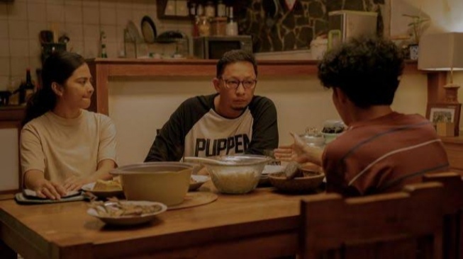 Arti Pentingnya Peran Orang Tua dalam Film Aku Sebelum Aku