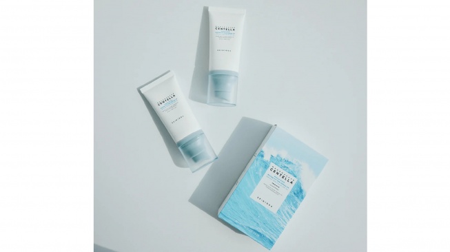 Skin1004 Hyalu-Cica Water-Fit Sun Serum (skin1004)